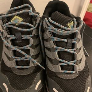 Nikes sneakers size 6 YOUTH